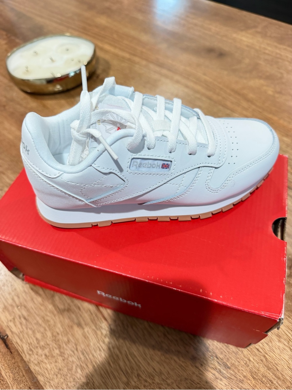Reebok girls White Leather Classic Sneaker with Gum Sole